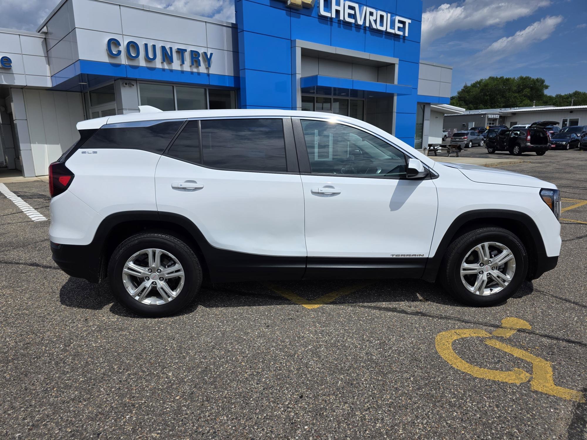 Used 2024 GMC Terrain SLE with VIN 3GKALTEG0RL289517 for sale in Annandale, Minnesota