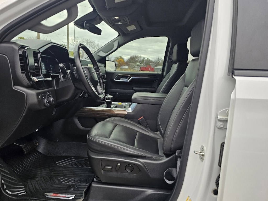 Used 2024 Chevrolet Silverado 1500 RST Truck Crew Cab