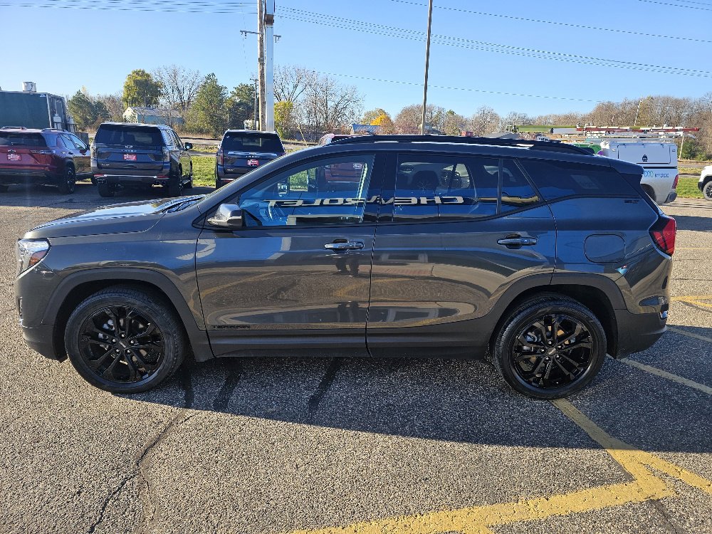 Used 2021 GMC Terrain SLT with VIN 3GKALVEV9ML351726 for sale in Annandale, Minnesota