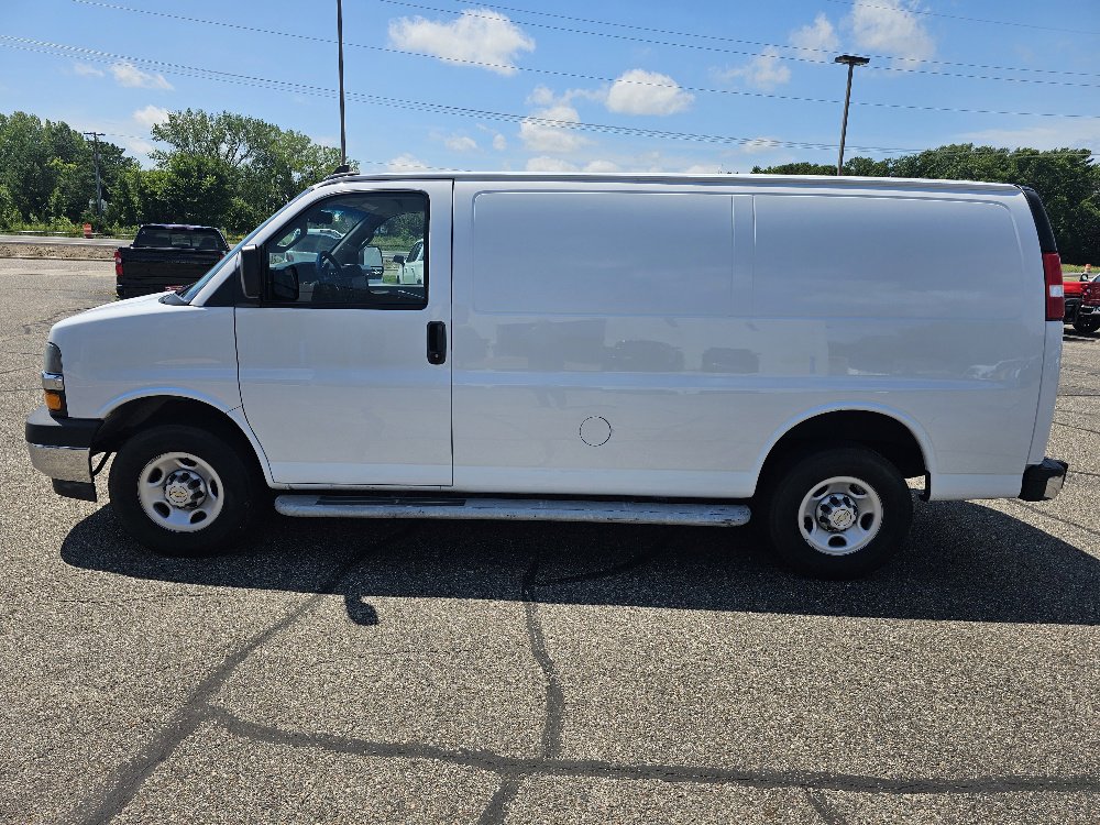 Used 2022 Chevrolet Express Cargo Work Van with VIN 1GCWGAFP7N1253124 for sale in Annandale, Minnesota