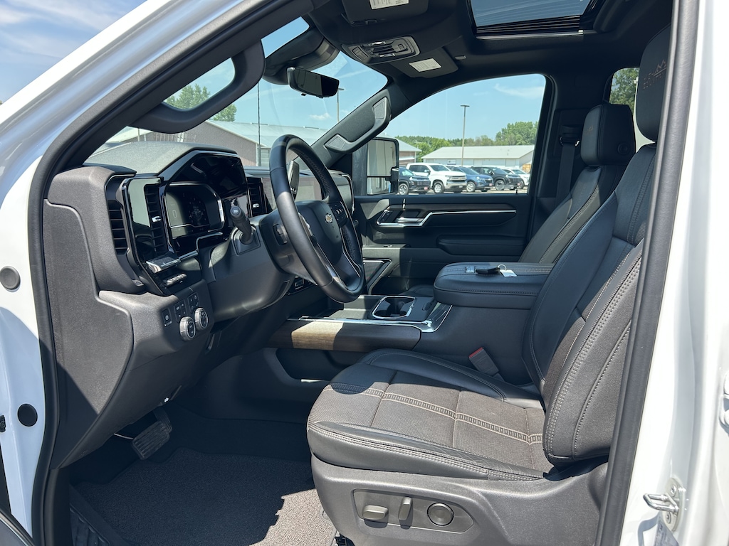 Used 2024 Chevrolet Silverado 3500 HD High Country Truck Crew Cab