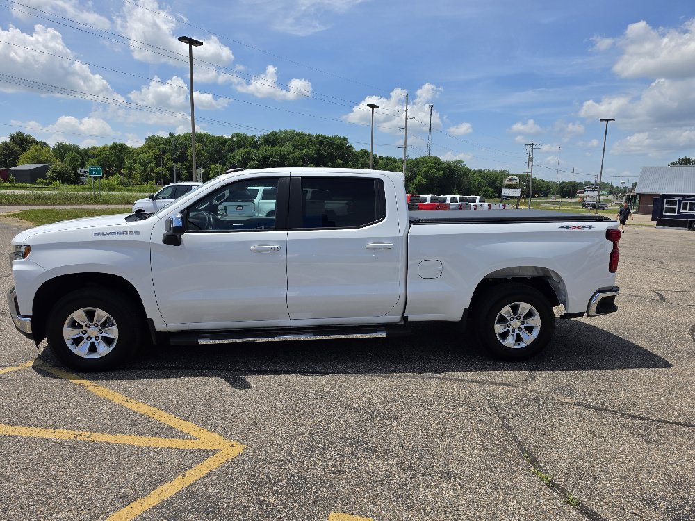 Used 2022 Chevrolet Silverado 1500 Limited LT with VIN 1GCUYDED0NZ224630 for sale in Annandale, Minnesota