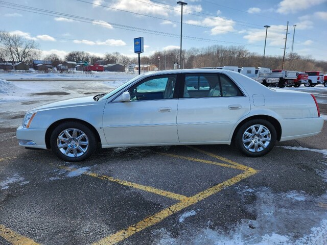 Used 2009 Cadillac DTS 1SD with VIN 1G6KD57Y69U111280 for sale in Annandale, Minnesota