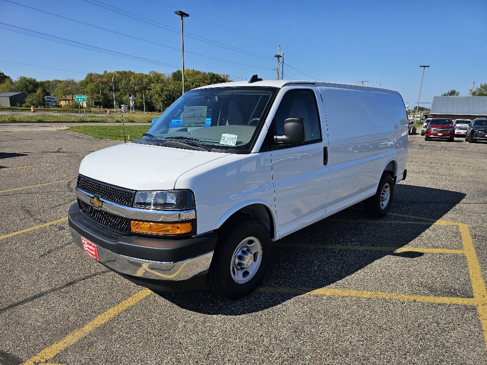 2025 Chevrolet Express Cargo Work Van - Photo 15