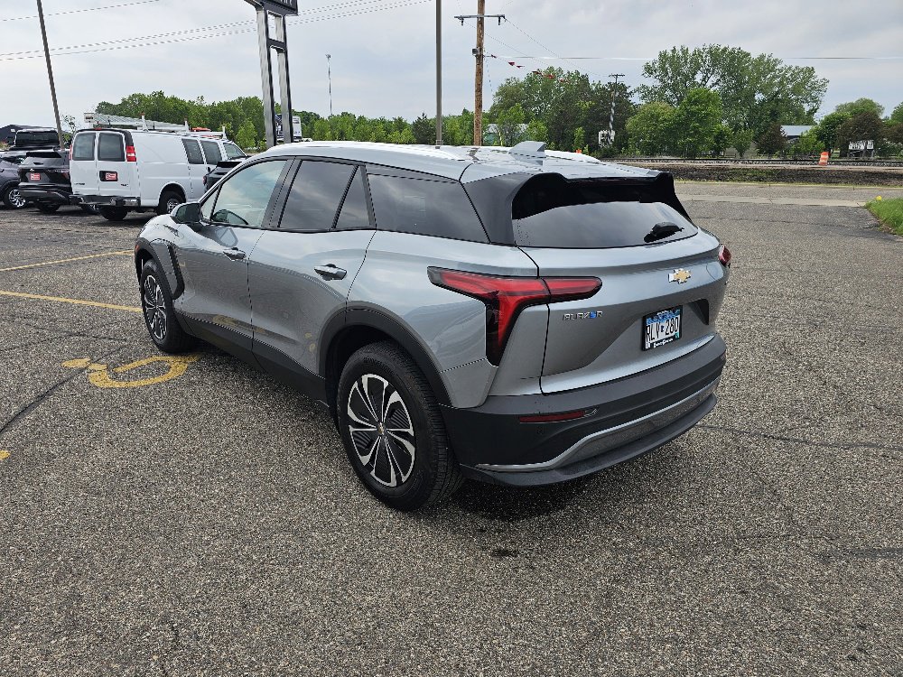 2024 Chevrolet Blazer EV photo 3