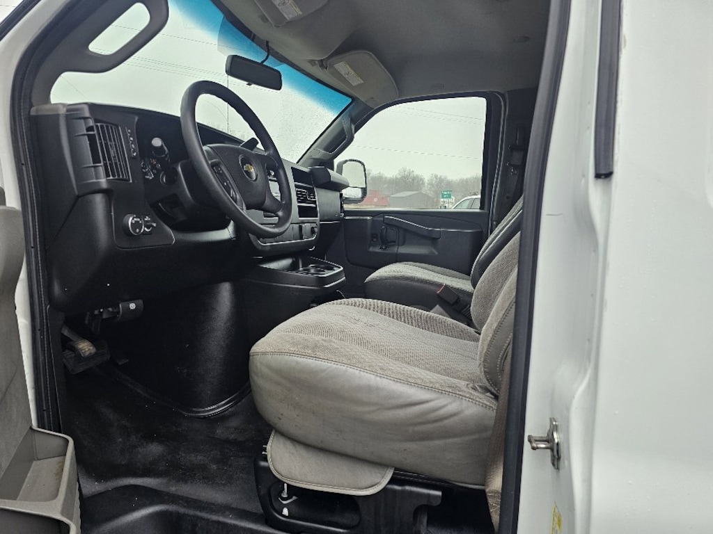 Used 2017 Chevrolet Express Cargo 2500 2500 RWD 135 Van Cargo Van