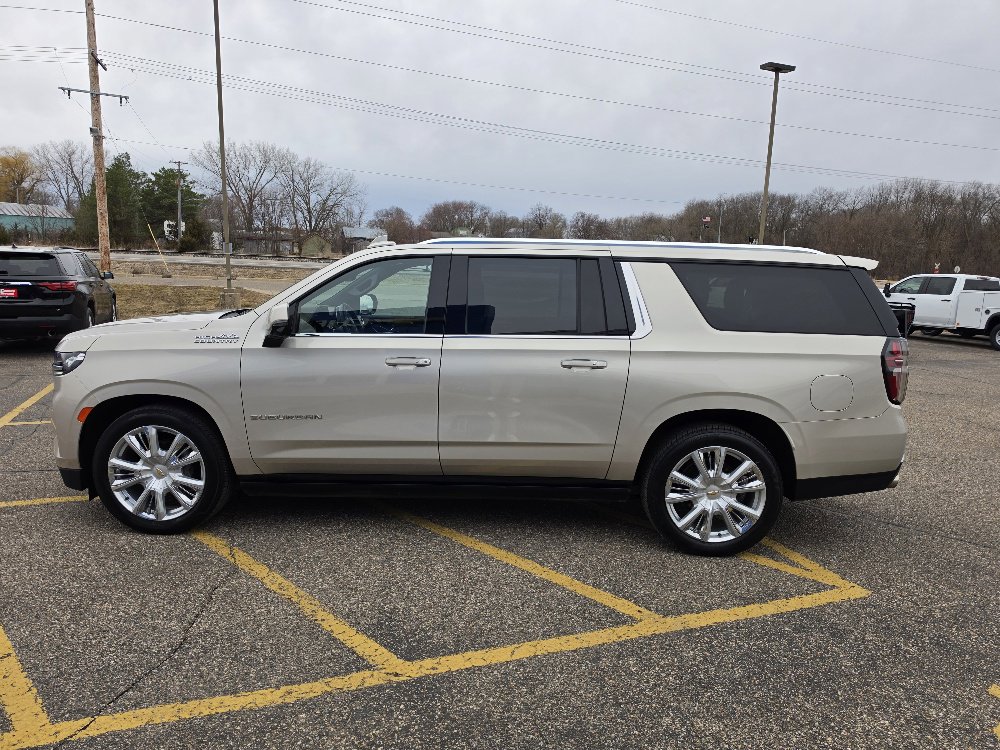 Used 2023 Chevrolet Suburban High Country with VIN 1GNSKGKL5PR242699 for sale in Annandale, Minnesota