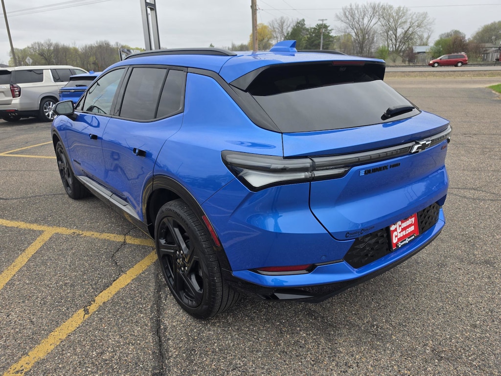 Used 2025 Chevrolet Equinox EV RS SUV