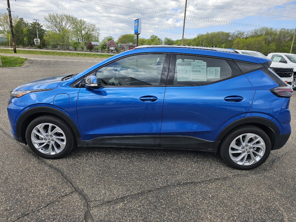 Used 2023 Chevrolet Bolt EUV LT with VIN 1G1FY6S05P4117037 for sale in Annandale, MN