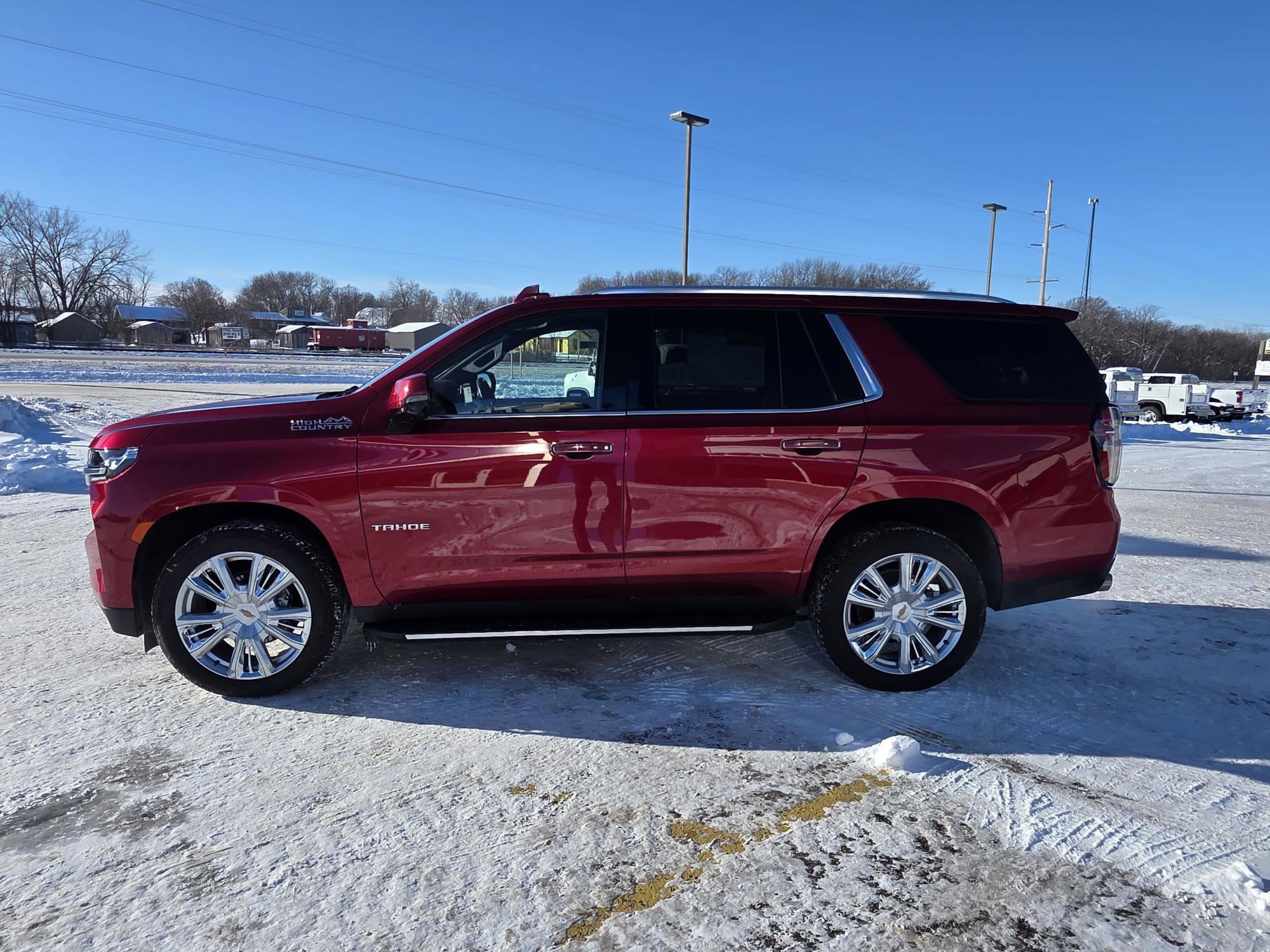 Used 2021 Chevrolet Tahoe High Country with VIN 1GNSKTKL2MR307254 for sale in Annandale, Minnesota