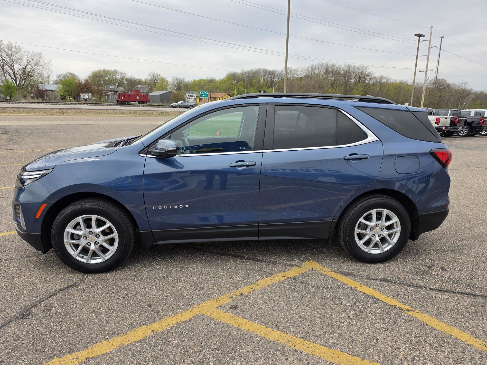 Used 2024 Chevrolet Equinox LT with VIN 3GNAXUEG8RL124442 for sale in Annandale, Minnesota