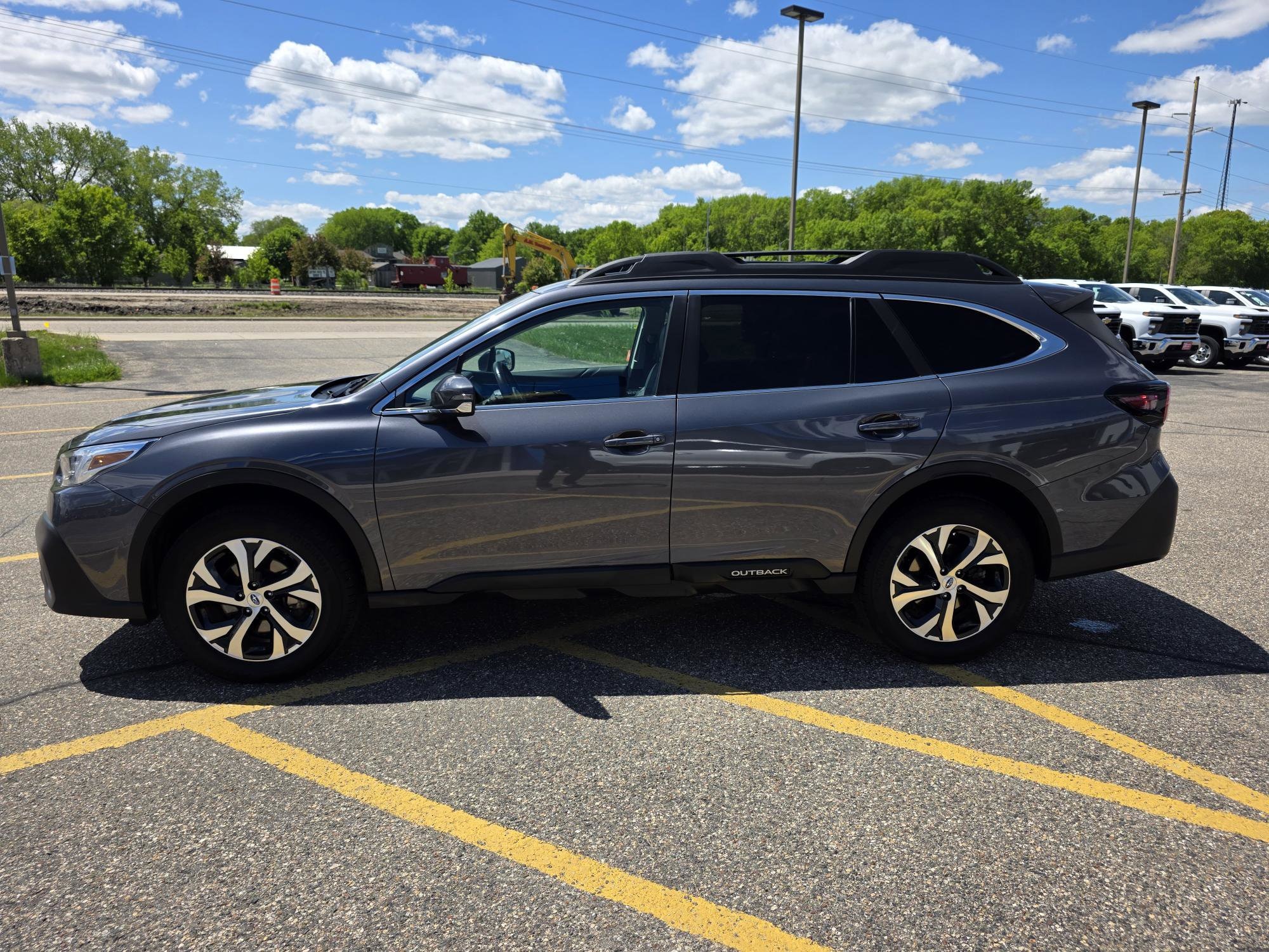 Used 2022 Subaru Outback Limited with VIN 4S4BTAMC9N3260859 for sale in Annandale, Minnesota