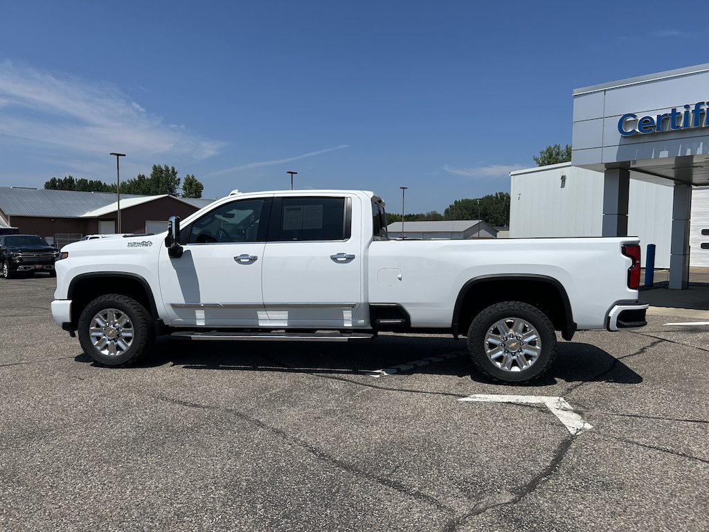 Used 2024 Chevrolet Silverado 3500 HD High Country Truck Crew Cab