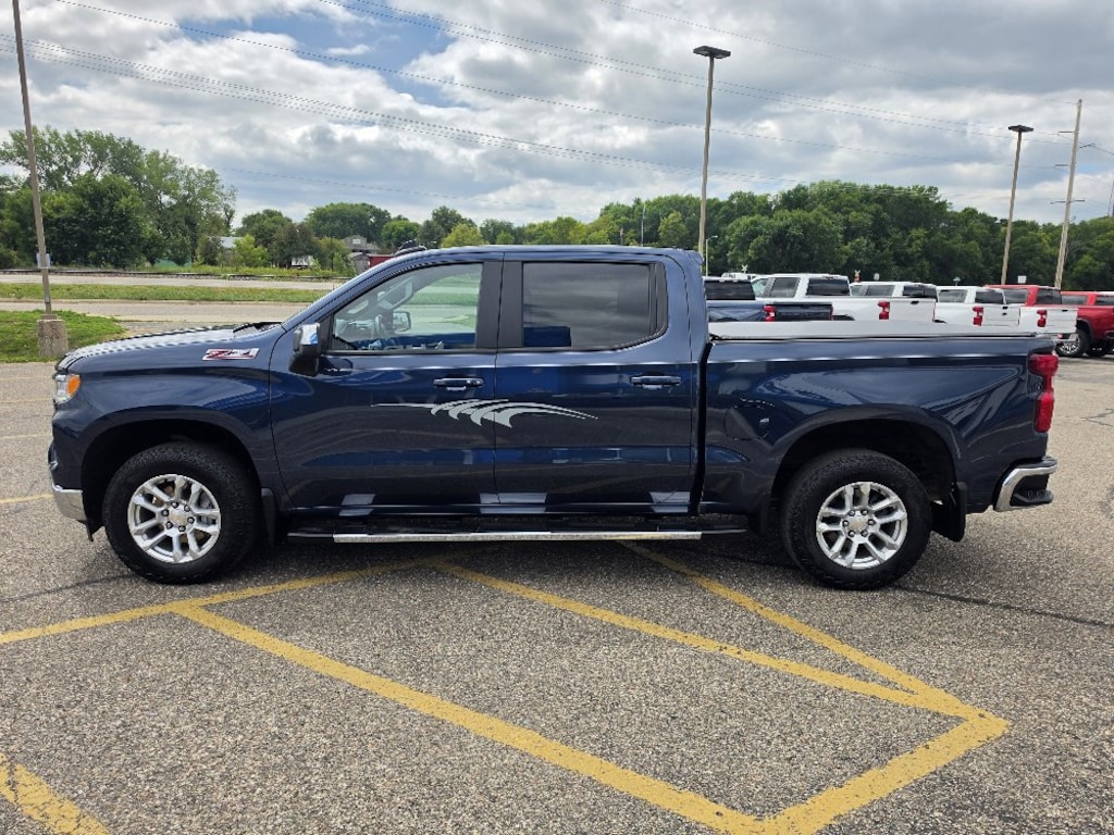 Used 2022 Chevrolet Silverado 1500 LT Truck Crew Cab