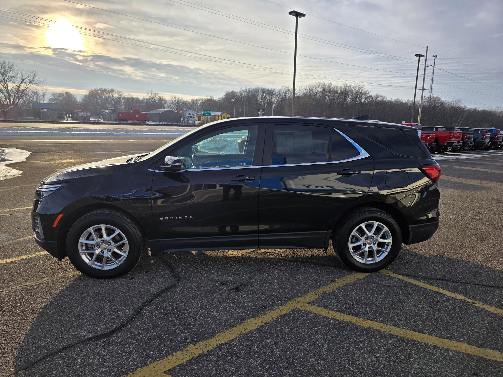 Used 2024 Chevrolet Equinox LT with VIN 3GNAXUEG1RL106087 for sale in Annandale, Minnesota