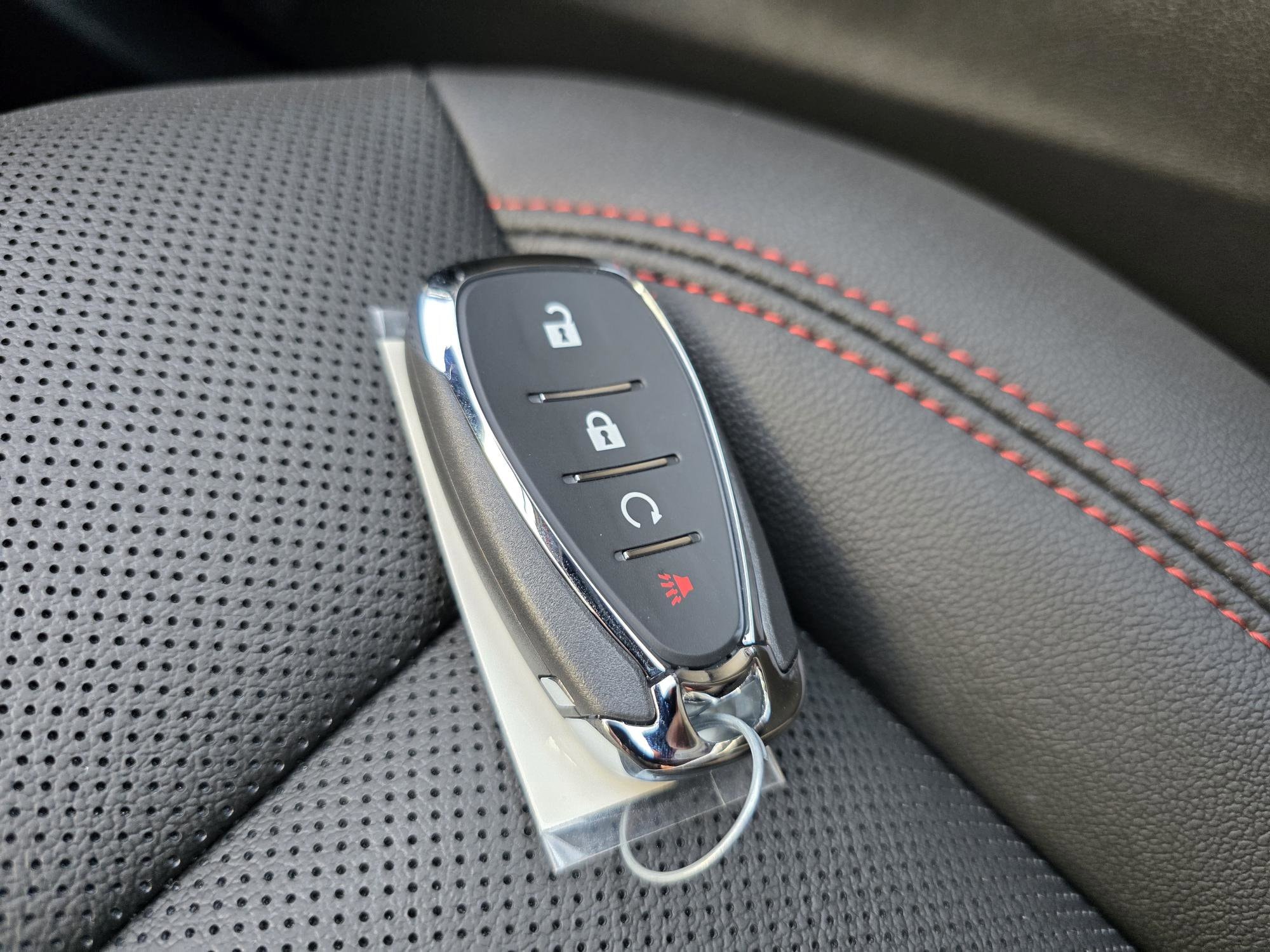 2025 Chevrolet Trax RS - Photo 13