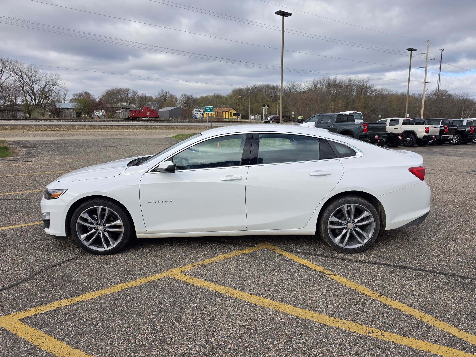Used 2025 Chevrolet Malibu 1LT with VIN 1G1ZD5ST6SF156682 for sale in Annandale, Minnesota