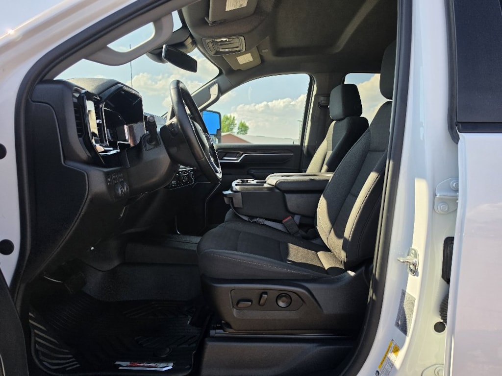 Used 2025 Chevrolet Silverado 3500 HD LT Truck Crew Cab