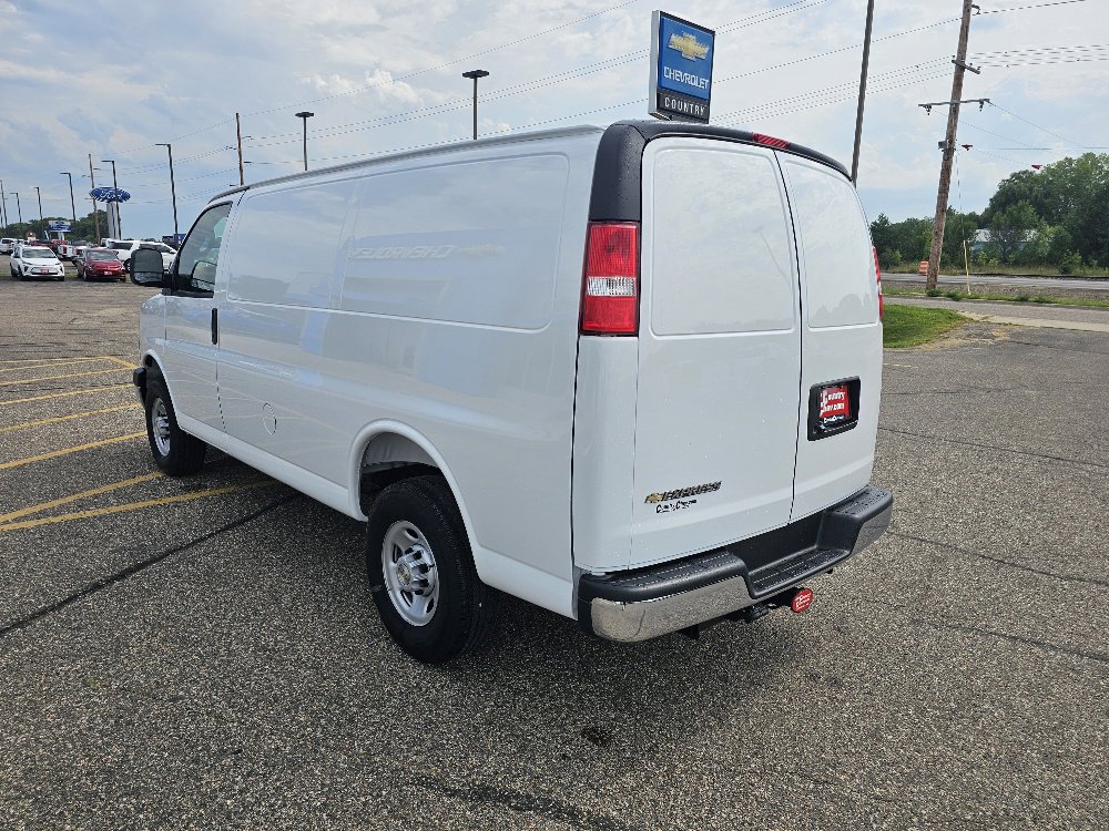 2025 Chevrolet Express Cargo 3500 Van photo 2