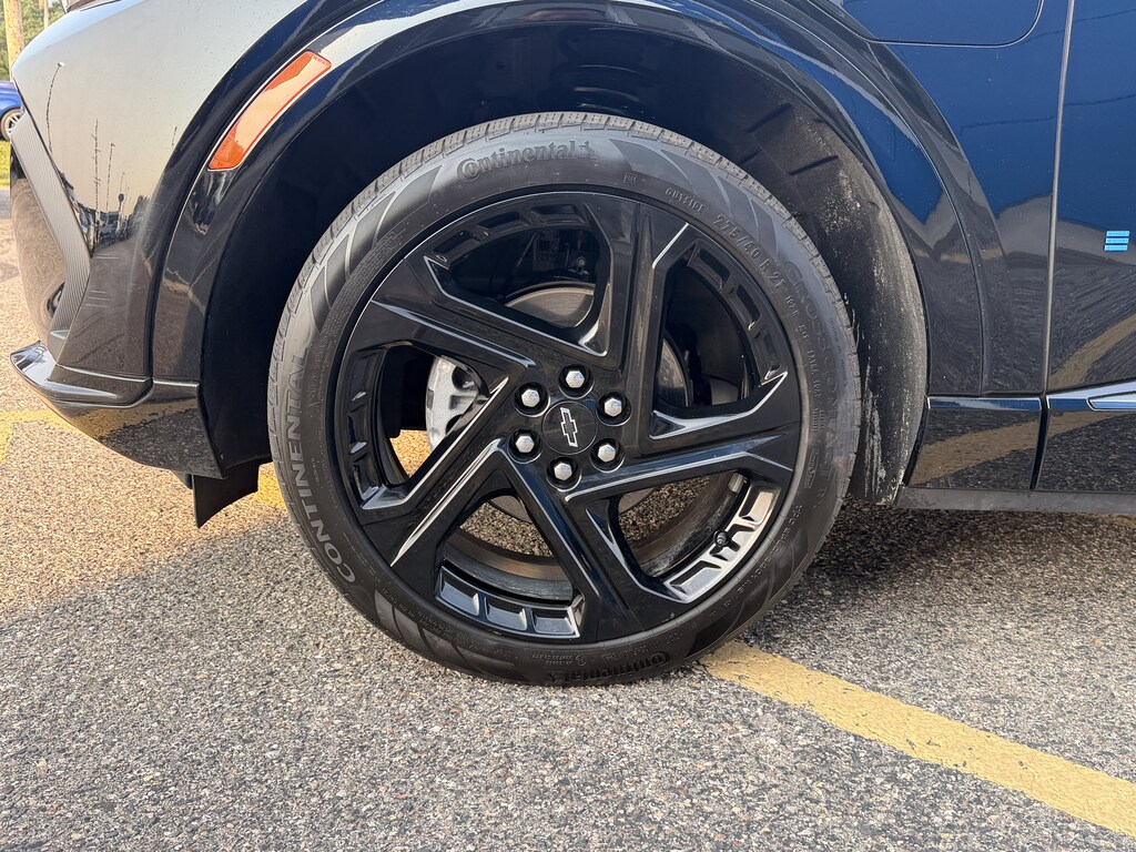 Used 2025 Chevrolet Equinox EV RS SUV