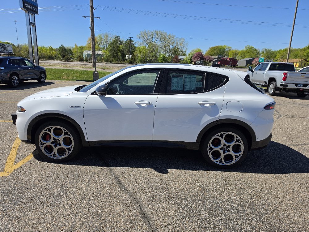 Used 2024 Alfa Romeo Tonale Veloce with VIN ZASPATDW2R3046621 for sale in Annandale, Minnesota