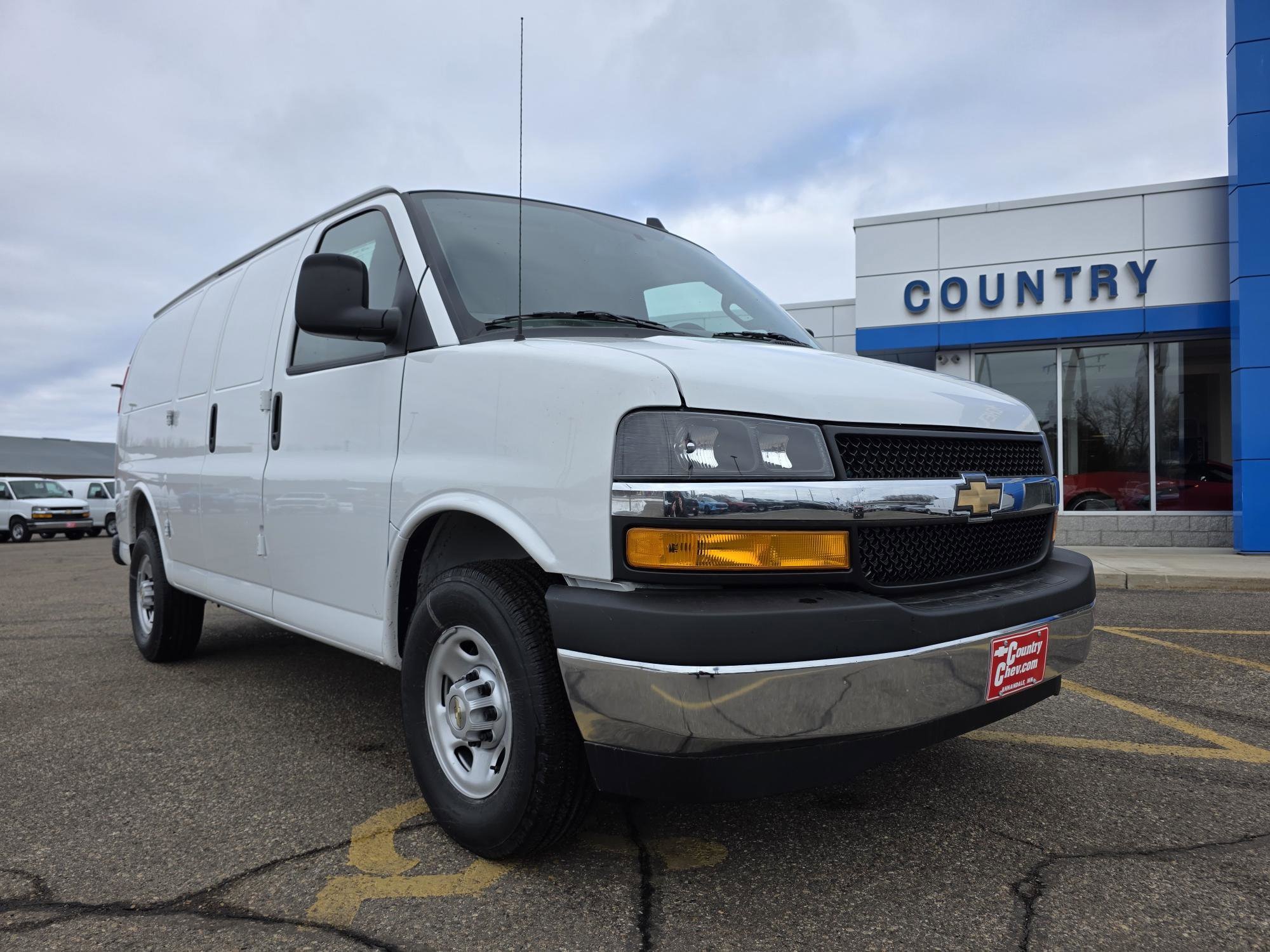 2025 Chevrolet Express Cargo Work Van - Photo 14