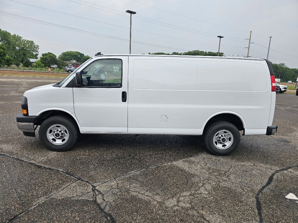 Used 2022 GMC Savana Cargo Work Van with VIN 1GTW7AF75N1193442 for sale in Annandale, Minnesota