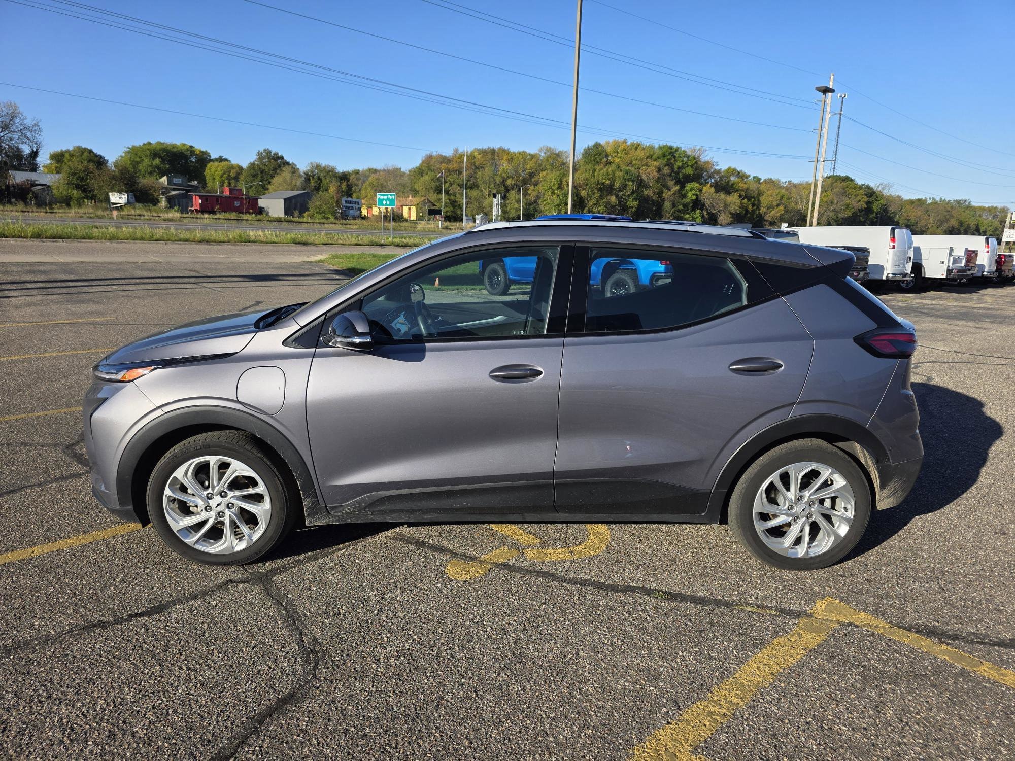Used 2023 Chevrolet Bolt EUV LT with VIN 1G1FY6S09P4161073 for sale in Annandale, MN