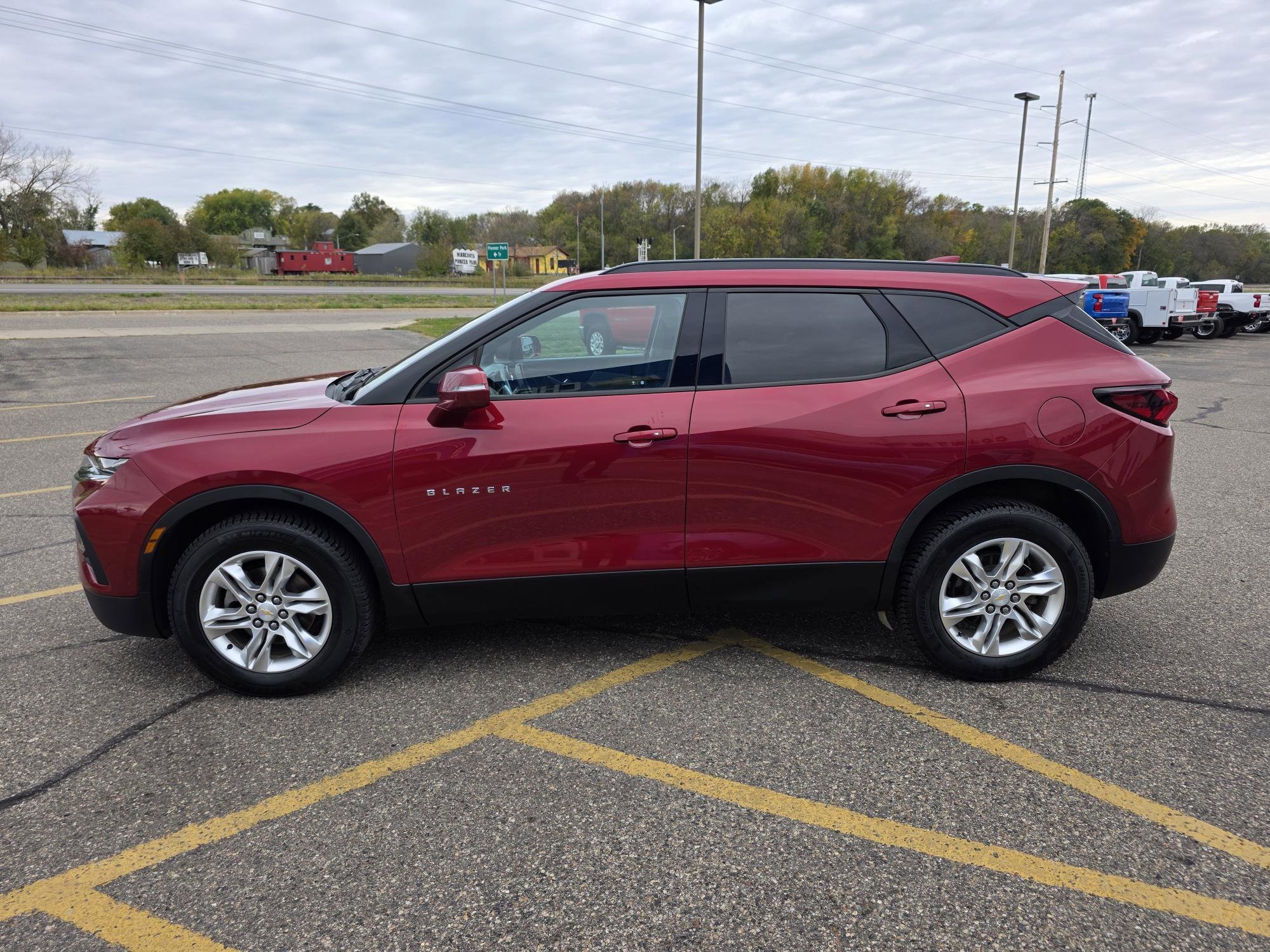 Used 2019 Chevrolet Blazer 3LT with VIN 3GNKBHRS6KS698669 for sale in Annandale, Minnesota
