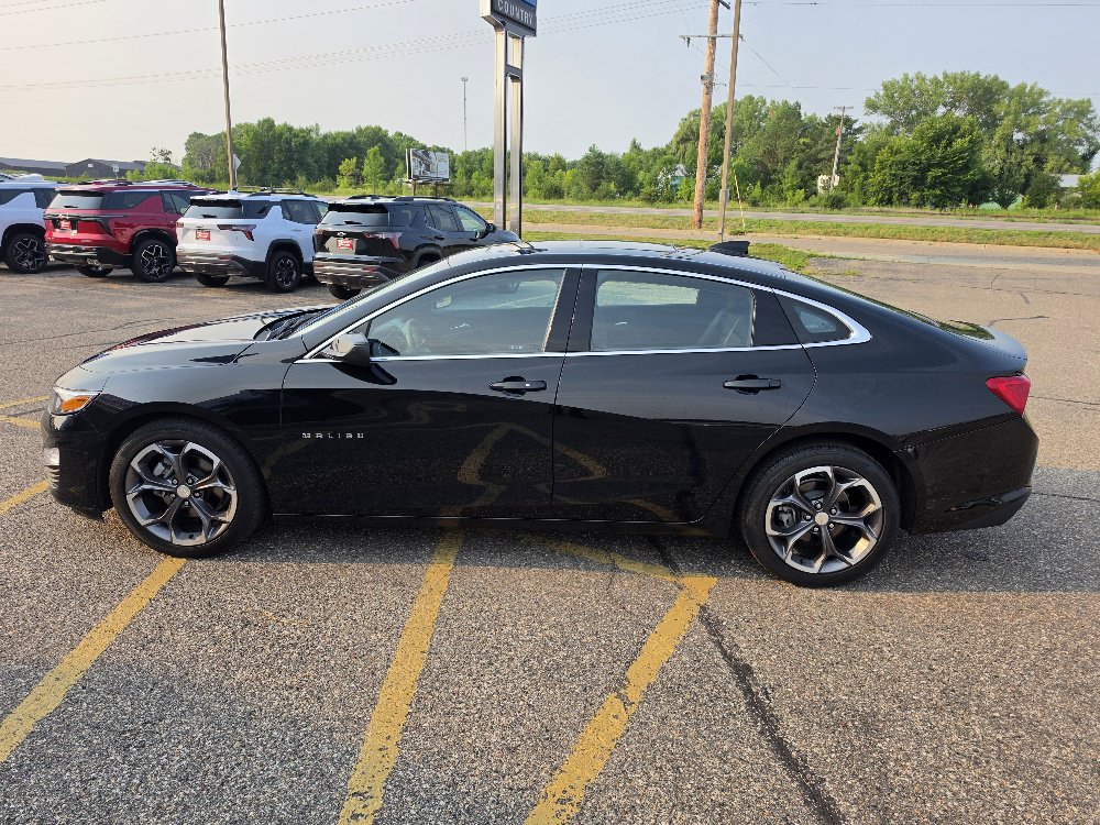 Used 2023 Chevrolet Malibu 1LT with VIN 1G1ZD5ST6PF118828 for sale in Annandale, Minnesota