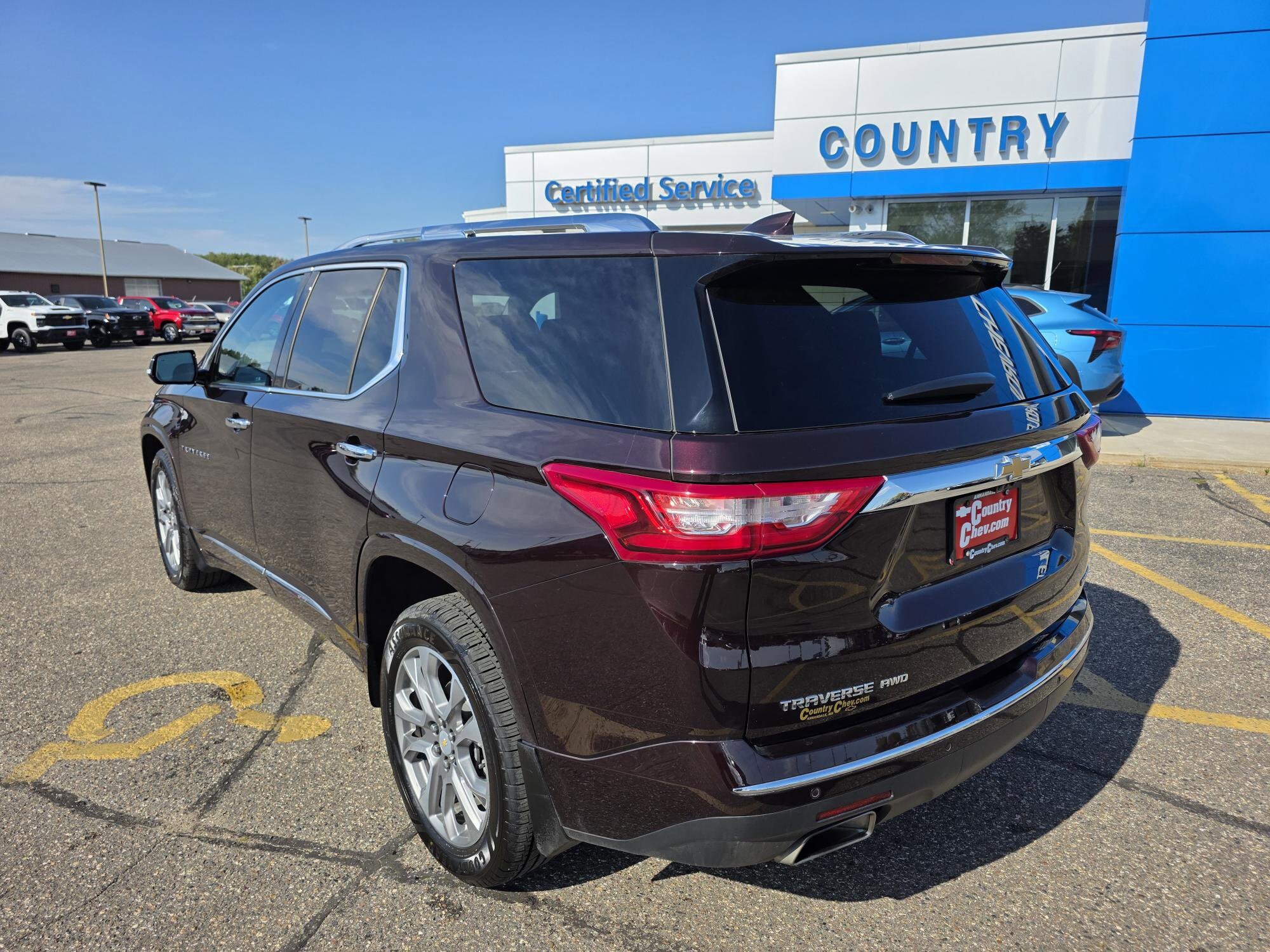 2020 Chevrolet Traverse Premier photo 3