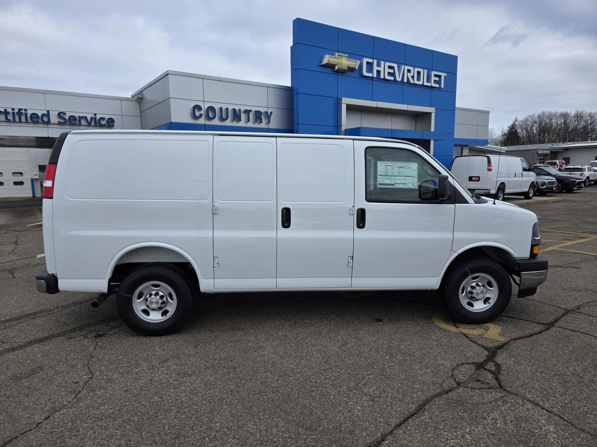2025 Chevrolet Express Cargo Work Van - Photo 13