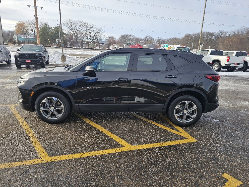 Used 2024 Chevrolet Blazer 3LT with VIN 3GNKBJR49RS177609 for sale in Annandale, Minnesota