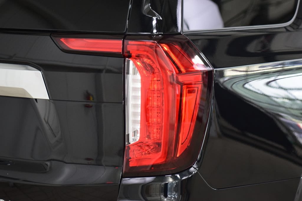 2024 GMC Yukon Denali - Photo 21