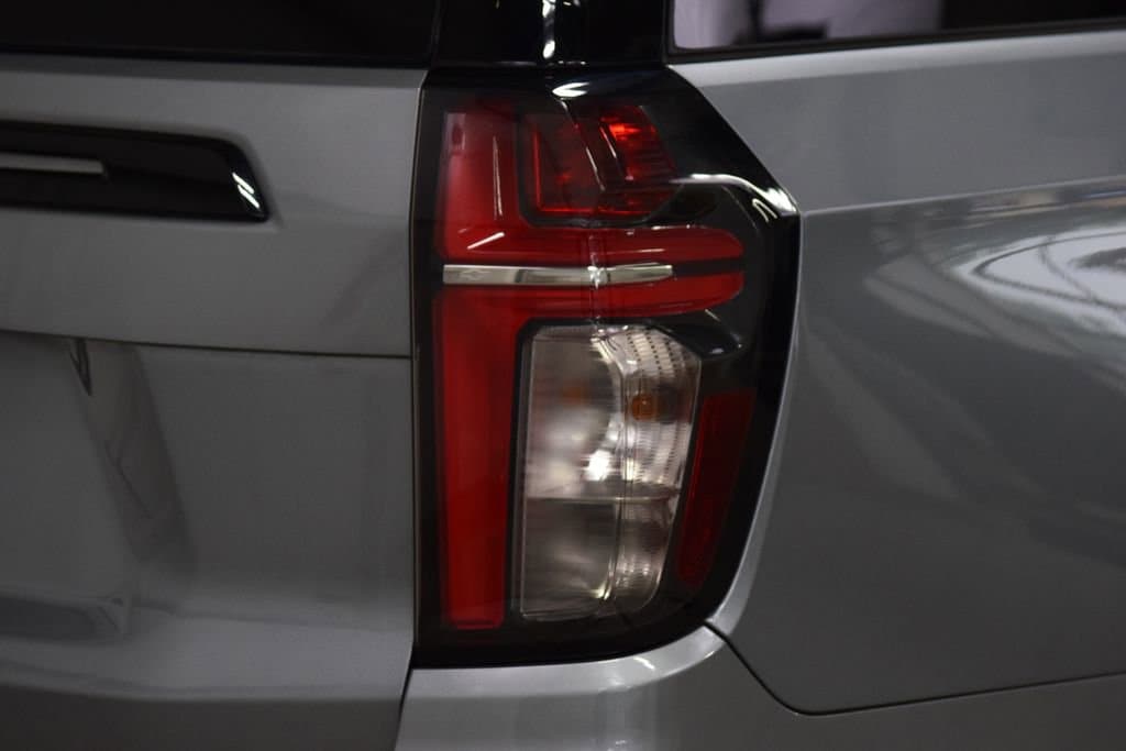 2024 Chevrolet Suburban Z71 - Photo 21