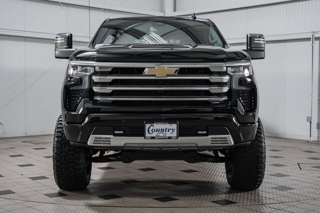 Used 2024 Chevrolet Silverado 1500 High Country with VIN 2GCUDJED6R1247760 for sale in Warrenton, VA