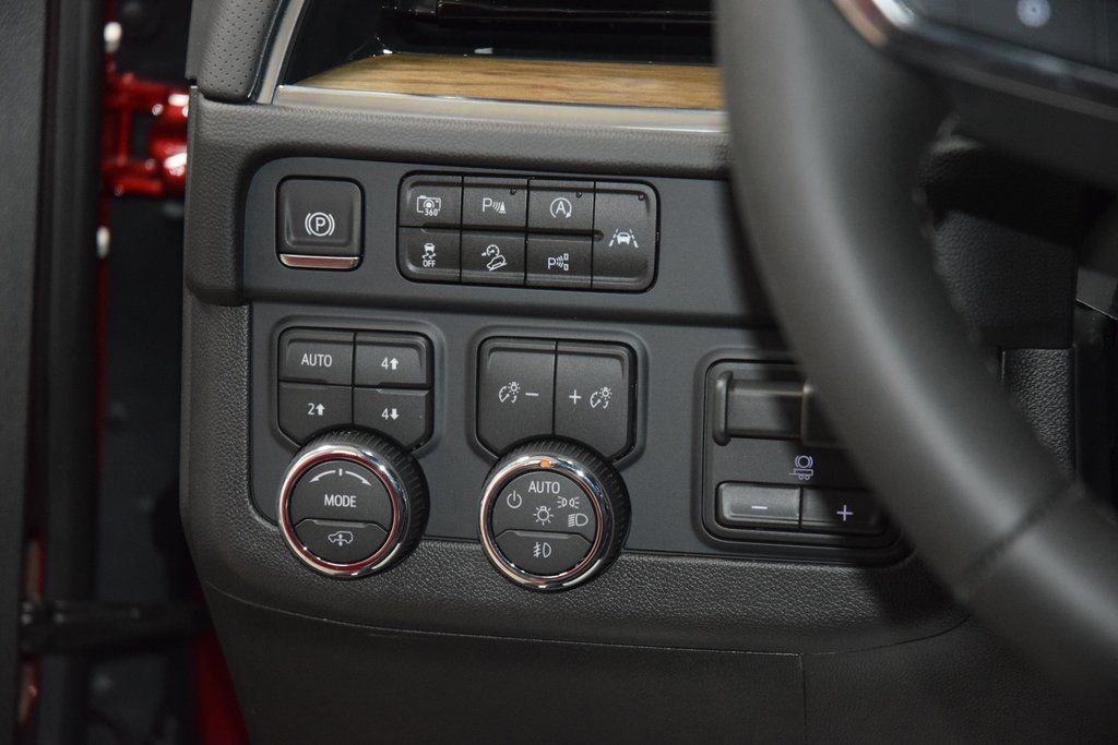 2026 Chevrolet Suburban High Country - Photo 35