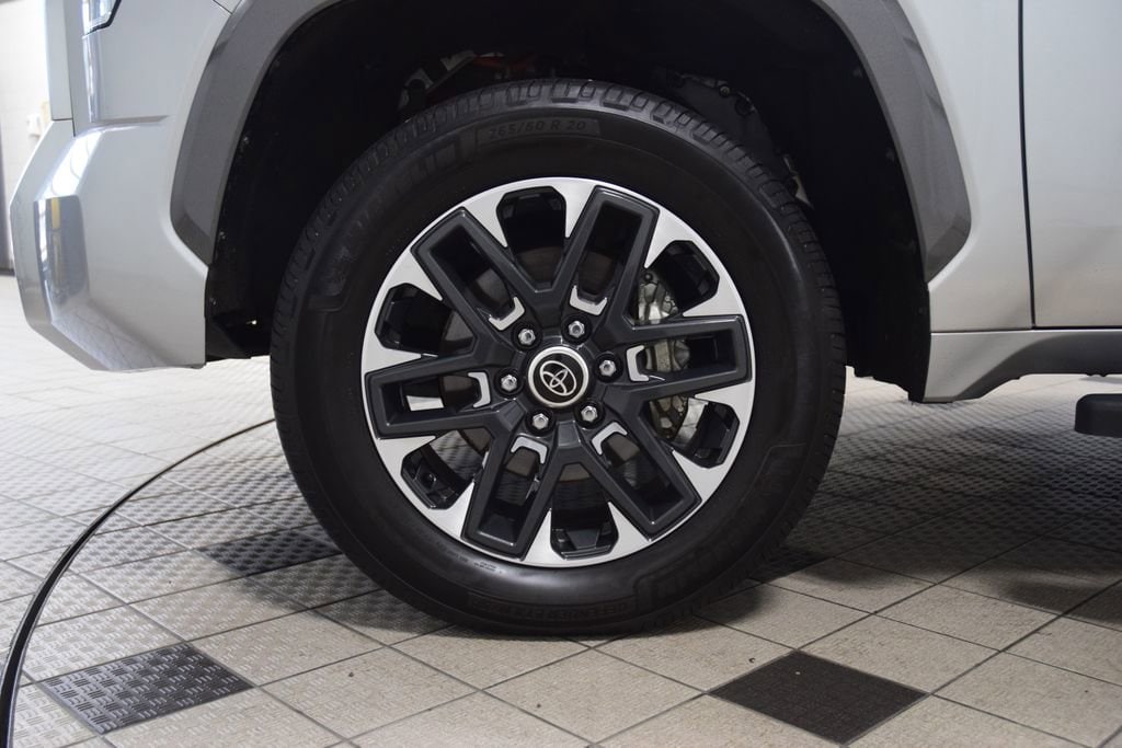2024 Toyota Tundra Limited - Photo 29