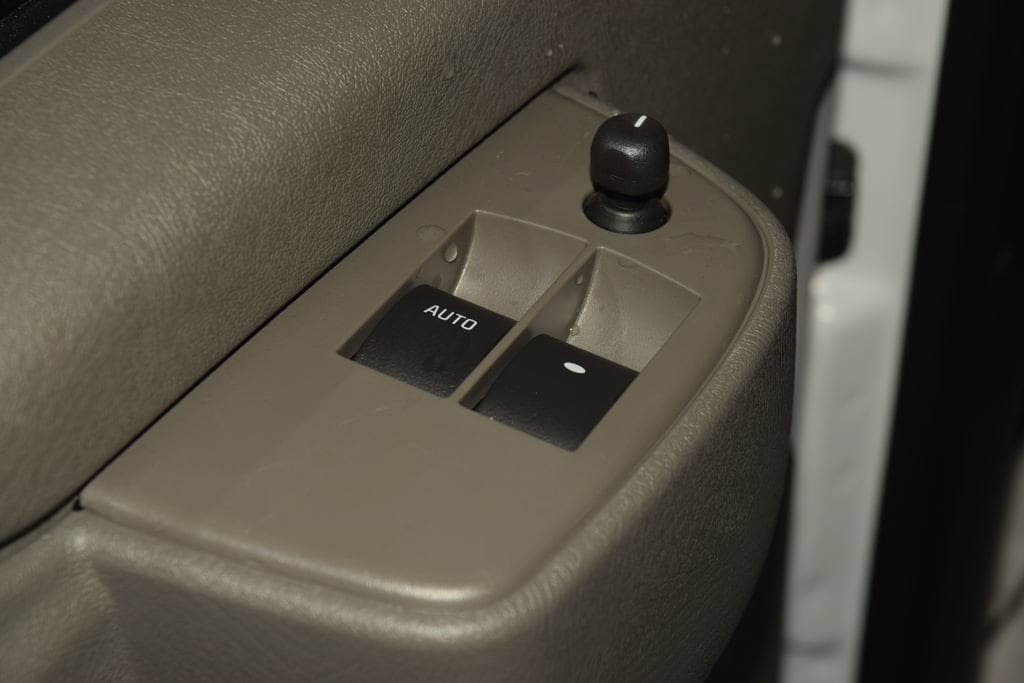 2026 Chevrolet Express Passenger LS - Photo 36