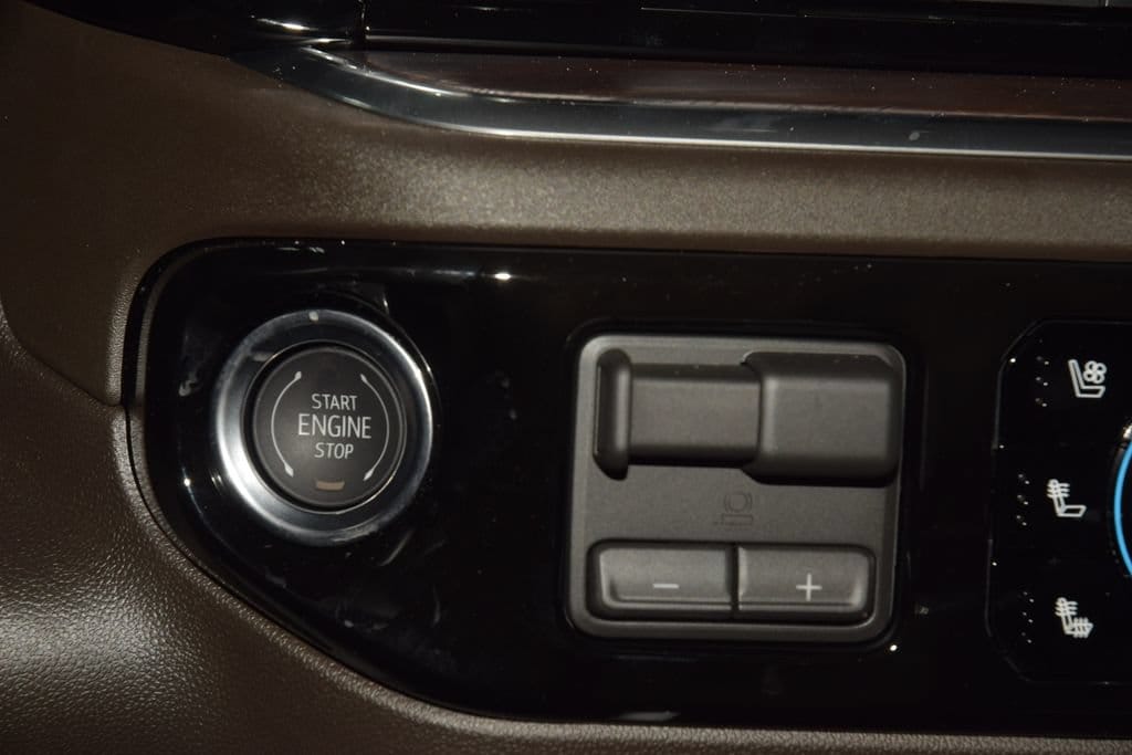 2026 GMC Sierra 1500 SLT - Photo 37