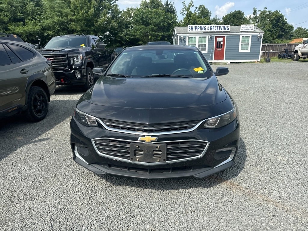Used 2018 Chevrolet Malibu 1LT with VIN 1G1ZD5ST0JF110392 for sale in Warrenton, VA
