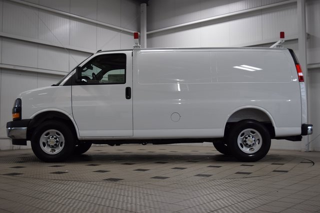 2025 Chevrolet Express Cargo 2500 Van photo 2