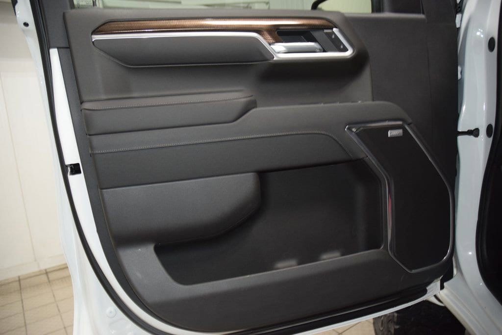2026 Chevrolet Silverado 1500 RST - Photo 46