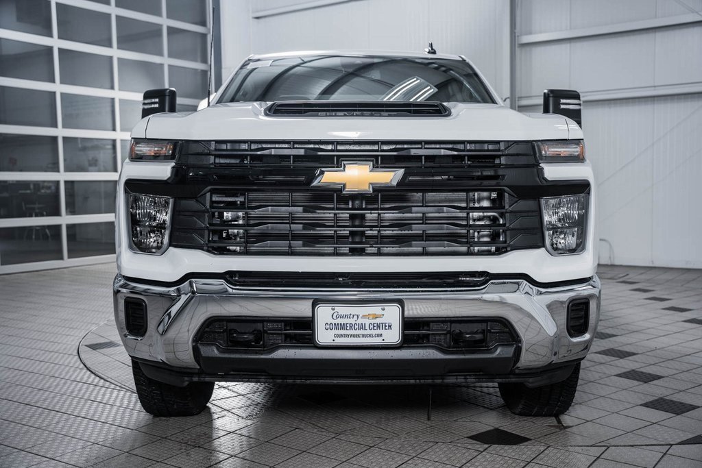 2024 Chevrolet Silverado 3500HD Work Truck photo 2