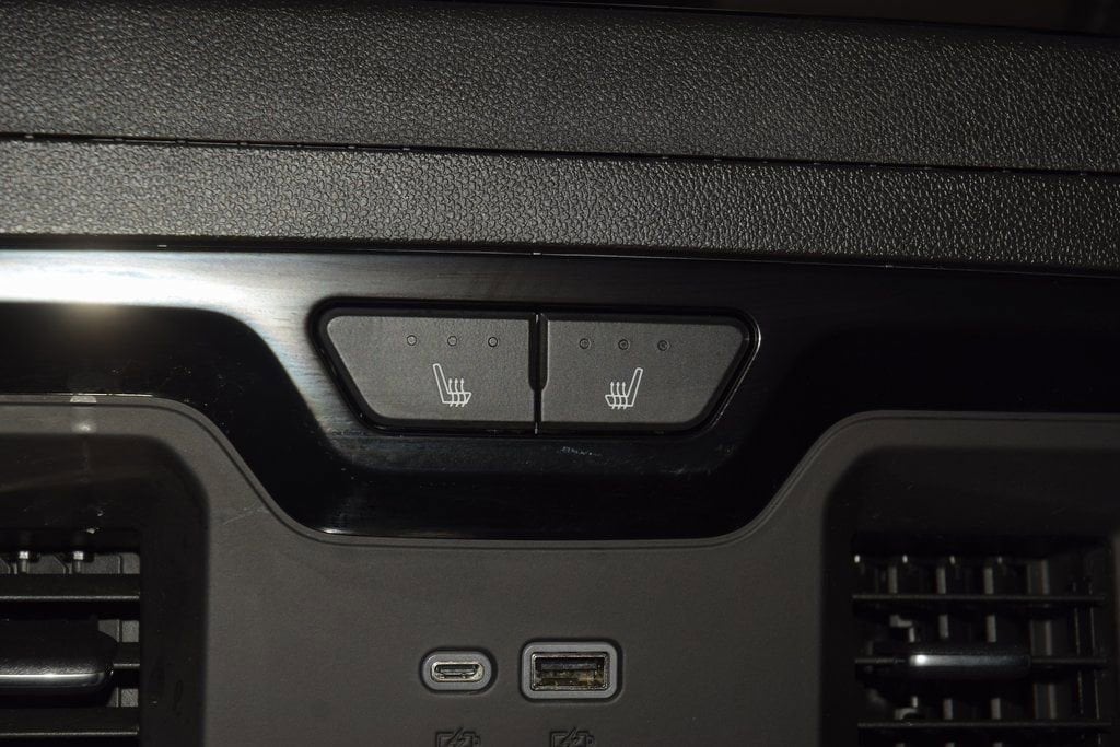 2024 Chevrolet Silverado 1500 ZR2 - Photo 48