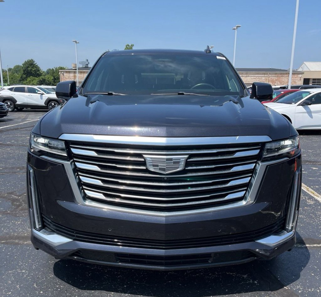 2023 Cadillac Escalade Premium Luxury Platinum photo 2