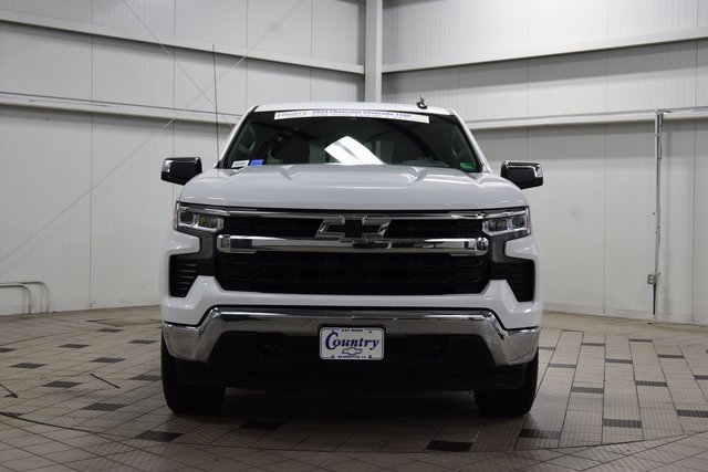 2024 Chevrolet Silverado 1500 LT photo 2