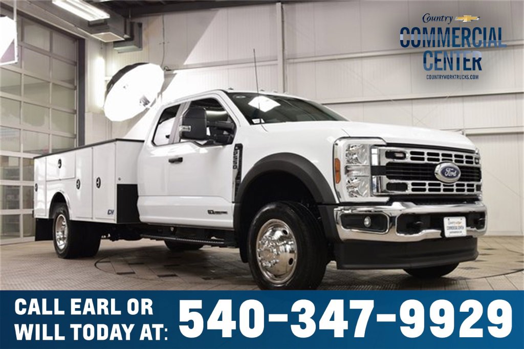 2024 Ford F-550 Super Duty Chassis Cab XL's photo