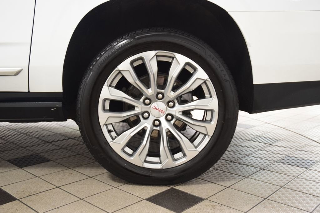 2024 GMC Yukon XL Denali - Photo 29