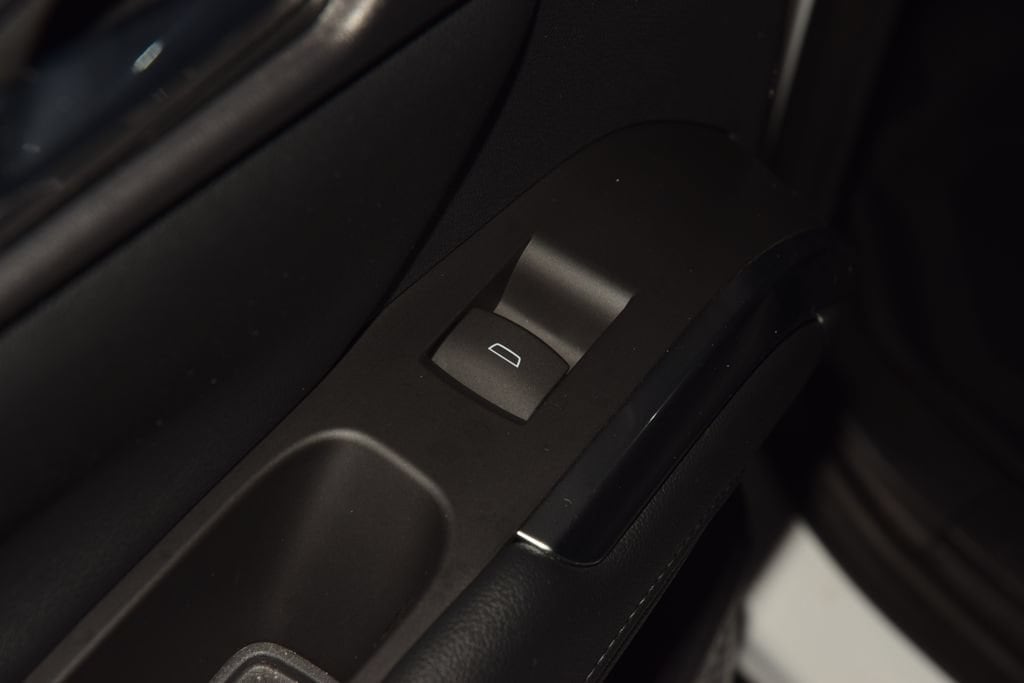 2024 Chevrolet Traverse LS - Photo 42